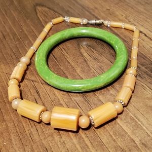 Vintage 50s Bakelite Bangle Bracelet Faux Green Jade Beaded Orange Necklace